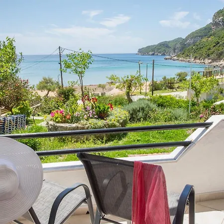 Spiros And Polyxeni 公寓 *