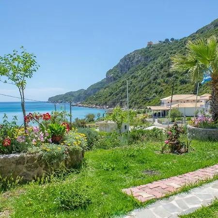 公寓 Spiros And Polyxeni *